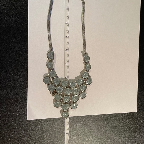 Bib Necklace - Icy Blue - Picture 3 of 7